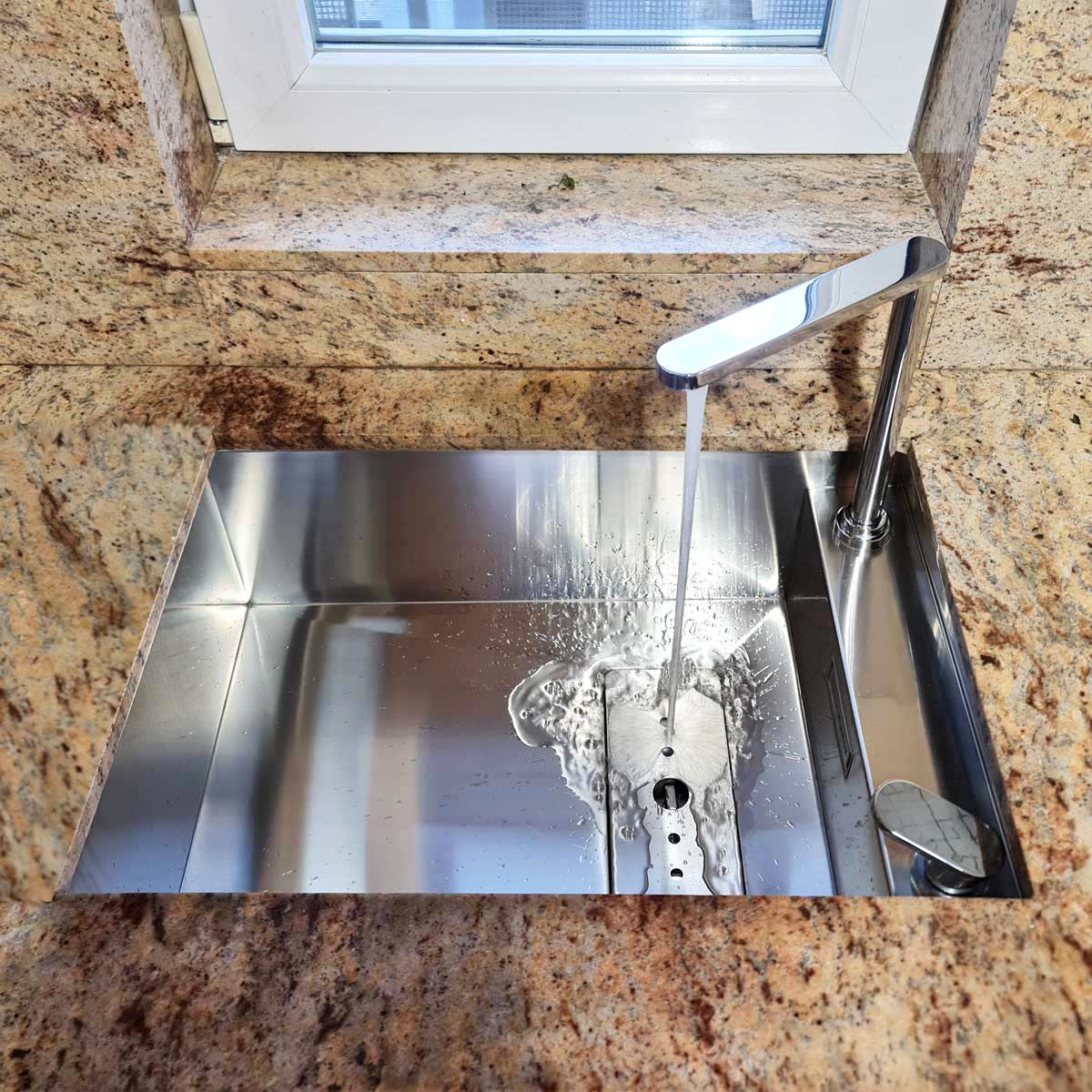 Chiuveta-Bucatarie-inox-montaj-sub-blat-CookingAid-Invisible-50R-22