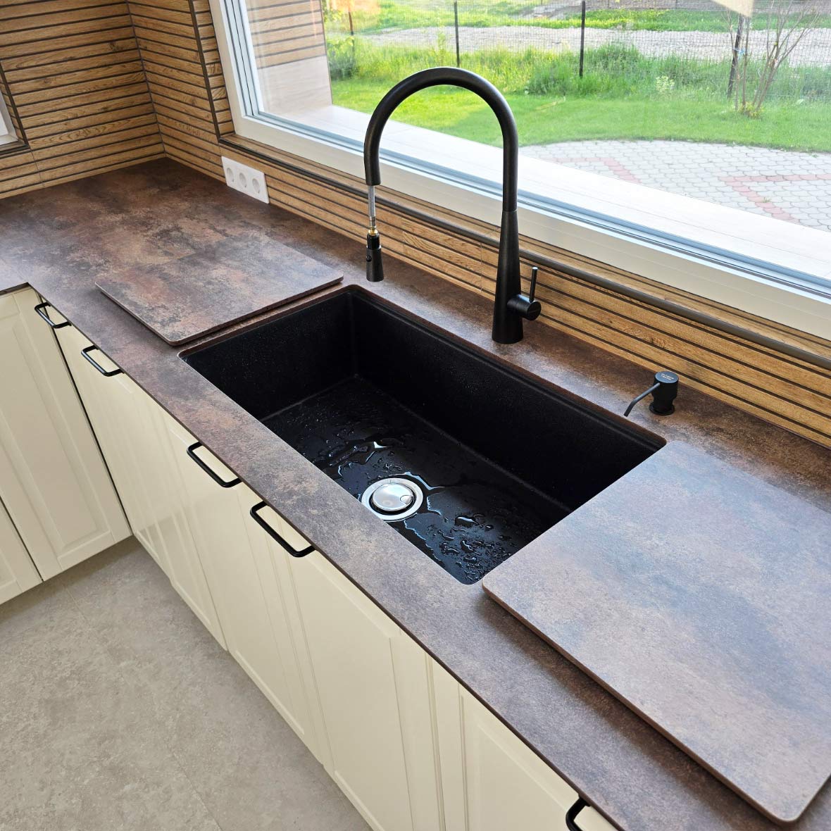 CookingAid-Workstation-Lux-LX8610-Black-Metal-Quartz-28