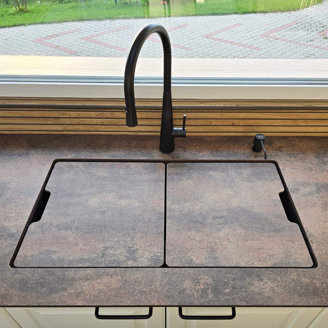 CookingAid-Workstation-Lux-LX8610-Black-Metal-Quartz-46