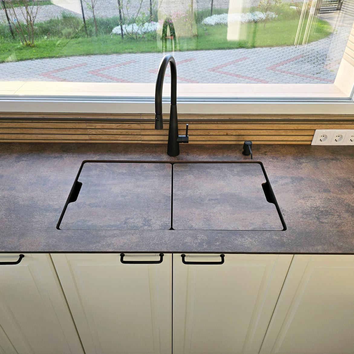 CookingAid-Workstation-Lux-LX8610-Black-Metal-Quartz-50