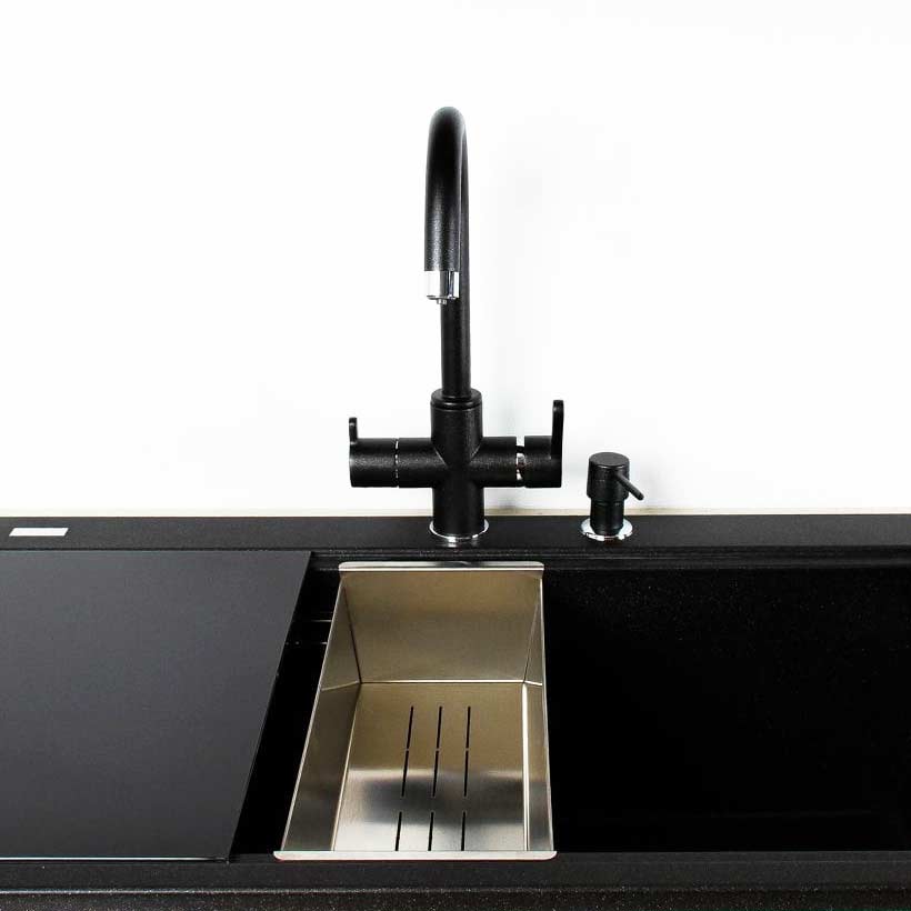 Baterie-bucatarie-3-cai-filtru-apa-granit-neagra-CookingAid-Flo-60-2a