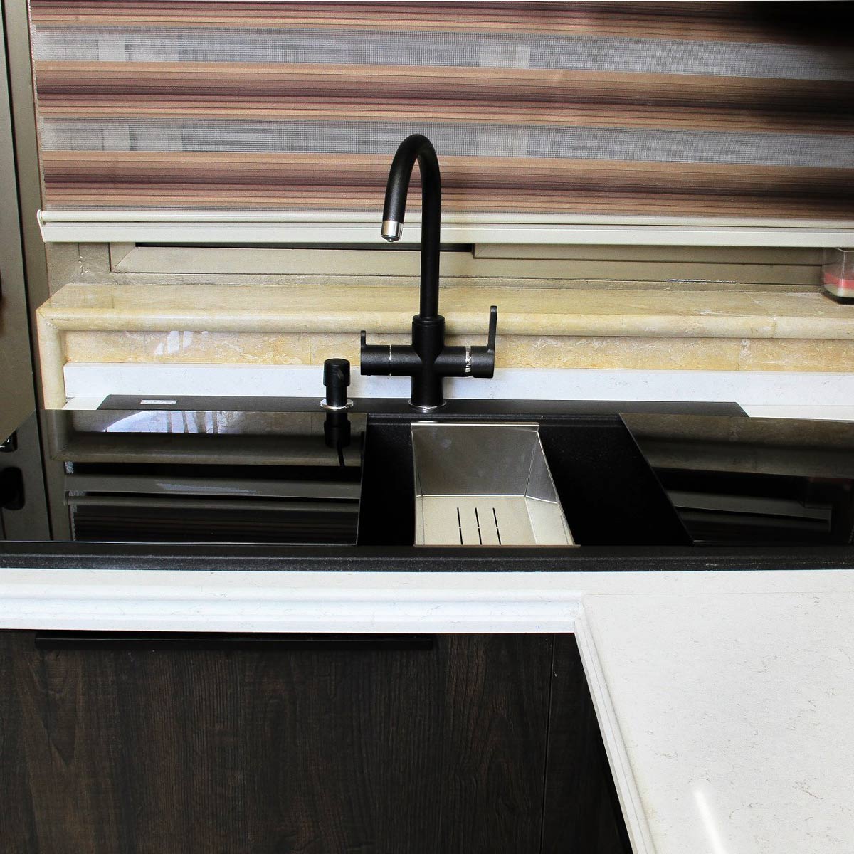 Chiuveta-bucatarie-granit-CookingAid-Kinga-LX8620-negru-metalic-cu-baterie-filtru-apa-Flo60-12