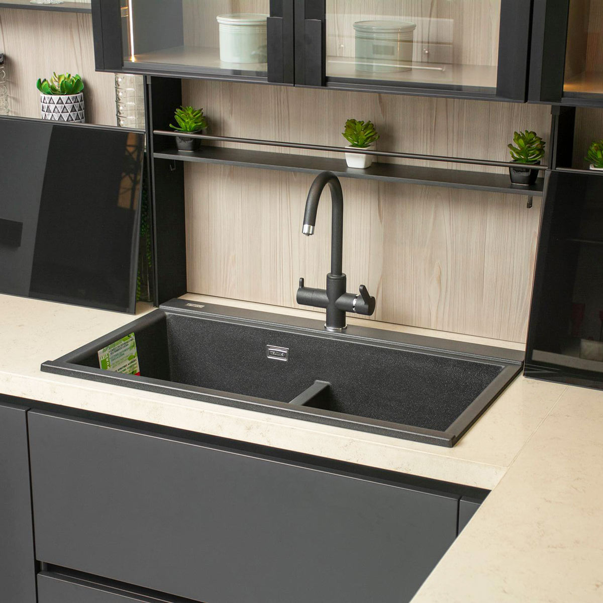 Chiuveta-bucatarie-granit-CookingAid-Kinga-LX8620-negru-metalic-cu-baterie-filtru-apa-Flo60