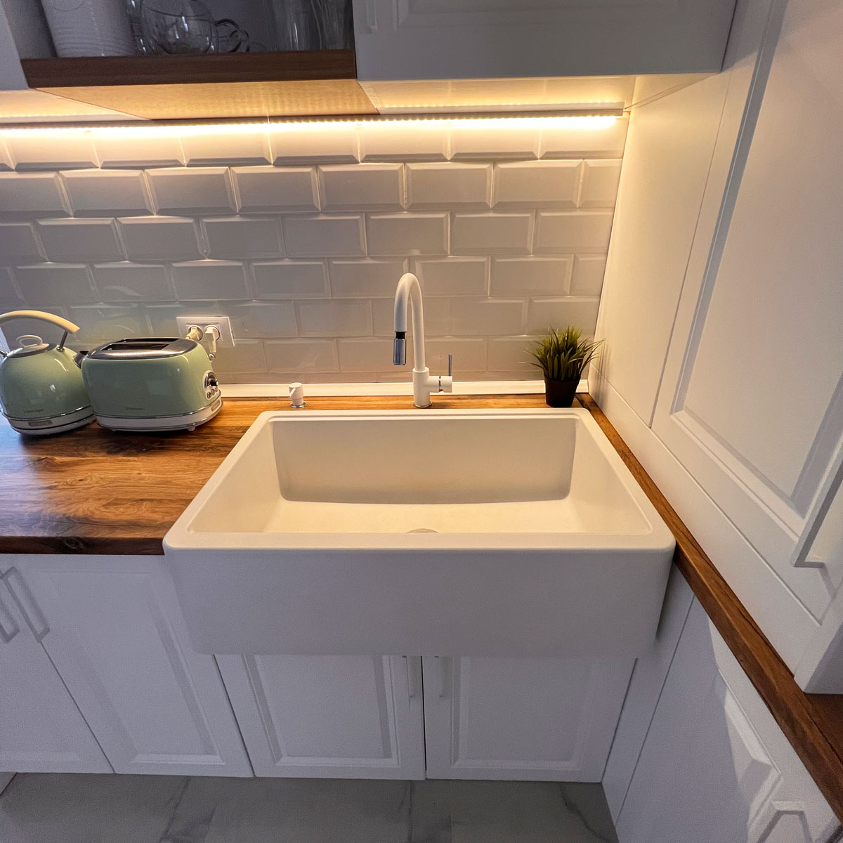 Chiuveta-Bucatarie-Granit-CookingAid-LX8410-Farm-House-sink-White-37a
