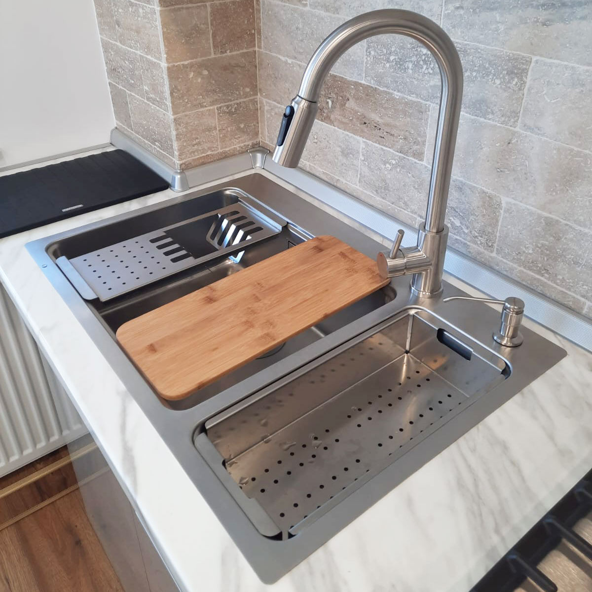 Chiuveta-Bucatarie-inox-CookingAid-Una-72-cu-baterie-filtru-apa-Cindy-Steel-5