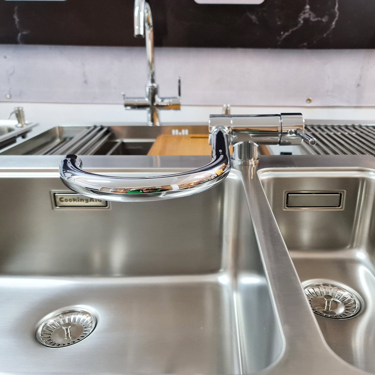 Chiuveta-Bucatarie-inox-CookingAid-Una-72-with-Line-MN-810-By-Rodi-11