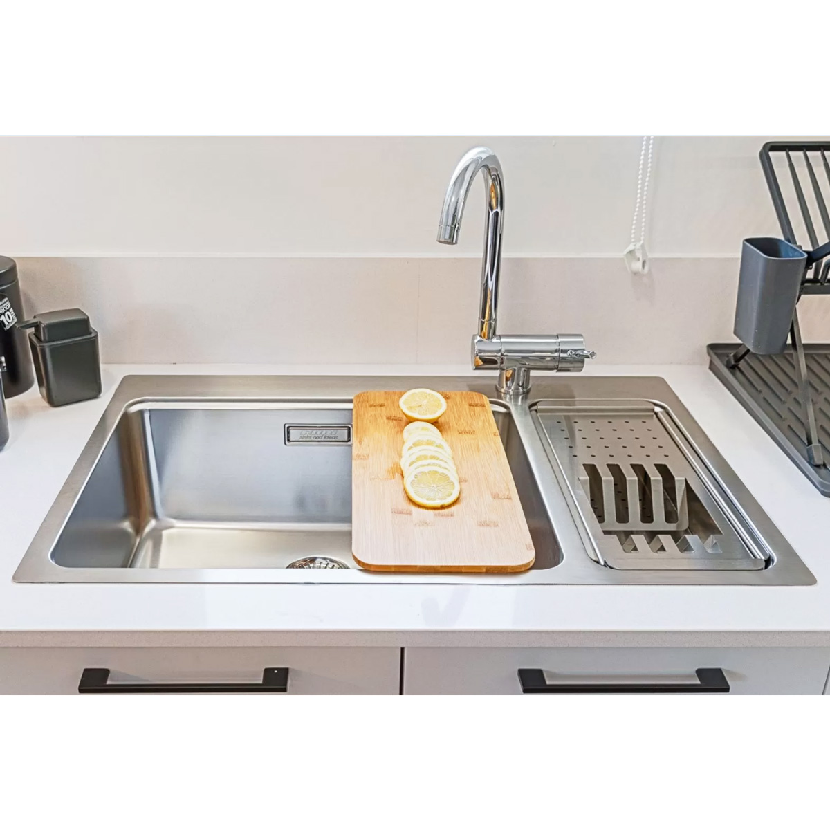 Chiuveta-Bucatarie-inox-CookingAid-Una-72-with-Line-MN-810-By-Rodi-15