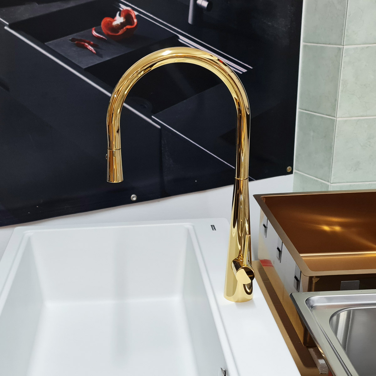Baterie-bucatarie-Aurie-CookingAid-Newmix-90-Golden-Tap-8a