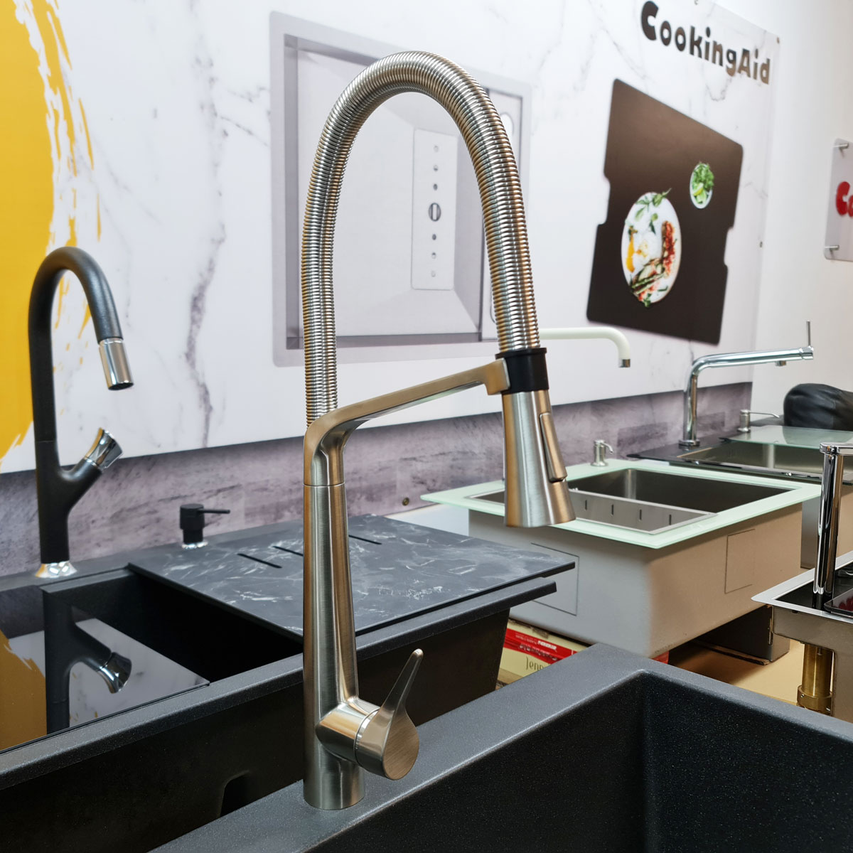 Baterie-bucatarie-granit-neagra-CookingAid-Newmix-Steel-2