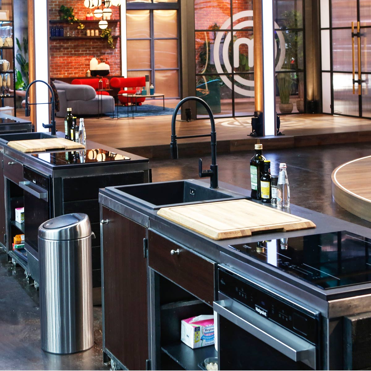CookingAid-Workstation-Lux-LX8610-Black-Metal-Quartz-19