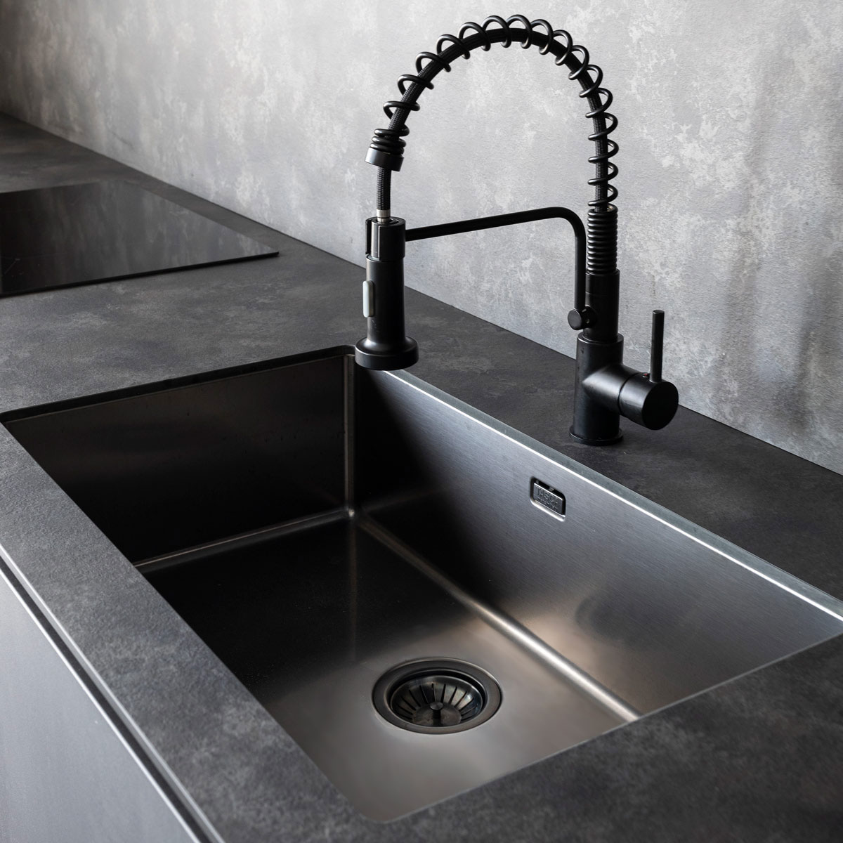 Chiuveta-bucatarie-Inox-CookingAid-Tasca-Canova-CA70-Neagra-Gun-Metal-Dark-Grey-25