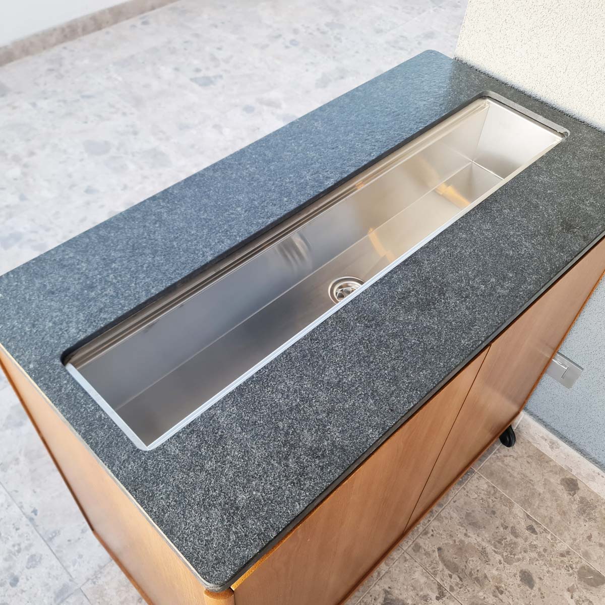 Chiuveta-ingusta-scurgere-tip-rigola-canal-jgheab-drenare-Channel-sink-93cm-cu-4-accesorii-33