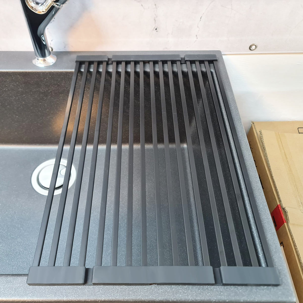 Gratar-pliabil-inox-negru-CookingAid-50cm-x-32cm-2