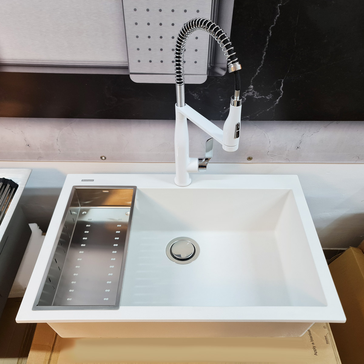 Chiuveta-Bucatarie-Granit-CookingAid-Cube-ON7610-Alba-Polar-White-baterie-Neo-white-6
