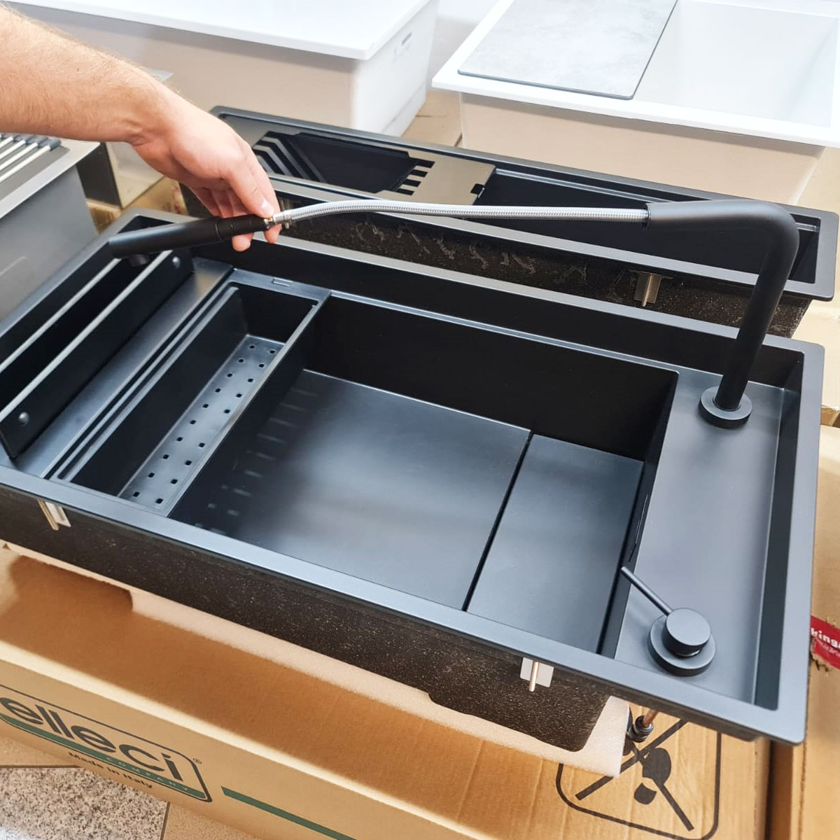 Baterie-bucatarie-telescopica-neagra-extractibila-retractabila-CookingAid-Guglielmi-SP87040-matt-black-Italy-13