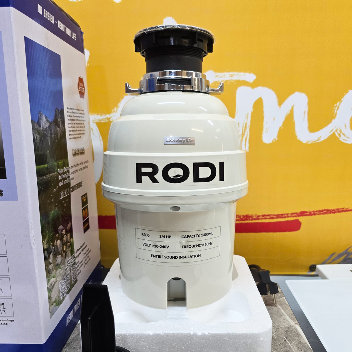 Tocator-resturi-alimentare-CookingAid-Rodi-R300-560W-0.75HP-Premium-3